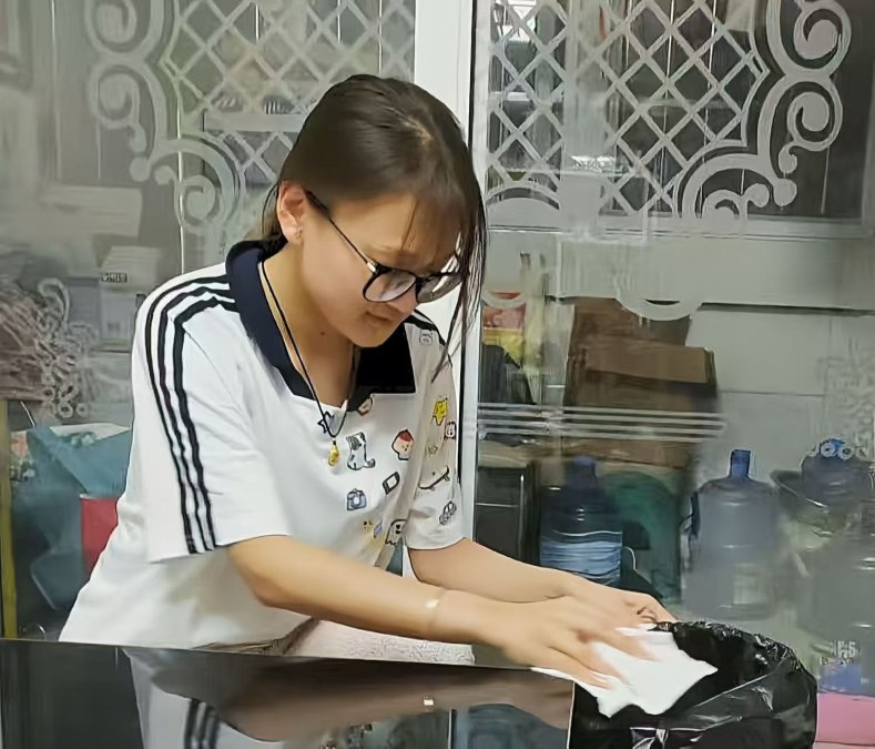 “孝亲感恩，温暖校园”活动